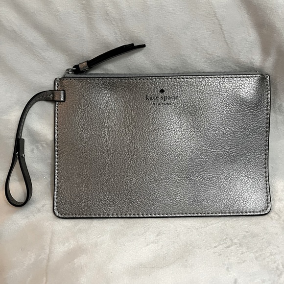 Kate Spade Wristlet - Picture 1 of 3